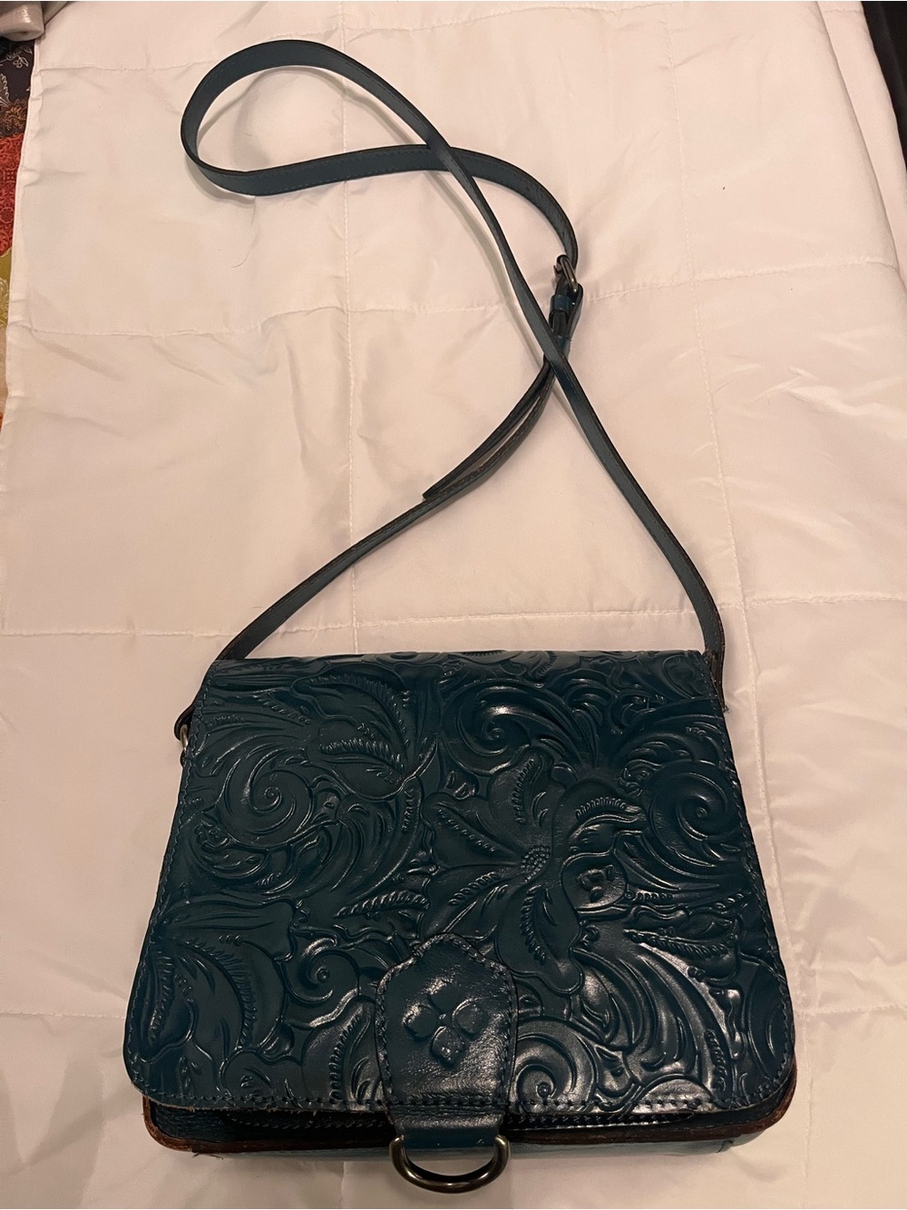 Patricia Nash Teal leather purse